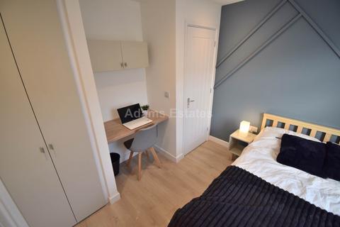 1 bedroom in a house share to rent, Connaught Road, Reading