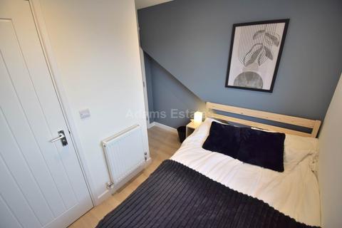 1 bedroom in a house share to rent, Connaught Road, Reading