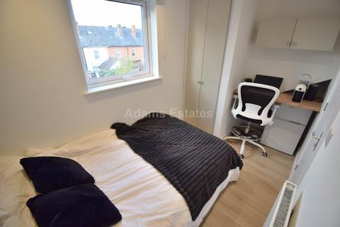 1 bedroom in a house share to rent, Connaught Road, Reading