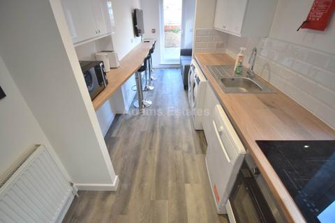 1 bedroom in a house share to rent, Connaught Road, Reading