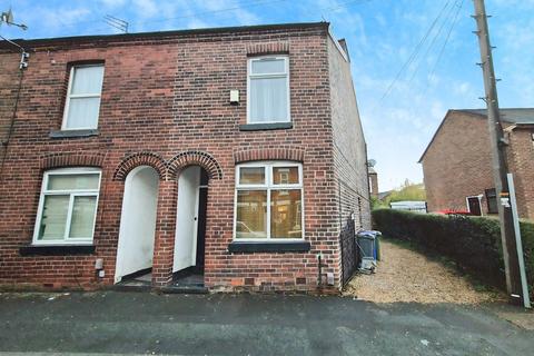 2 bedroom end of terrace house to rent, Woodland Avenue, Greater Manchester M18