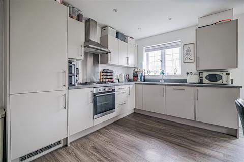 2 bedroom apartment to rent, Zoffany Place, Hemel Hempstead, HP2