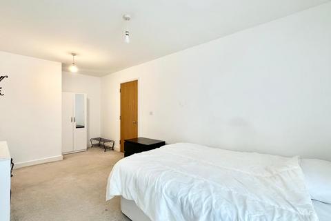 2 bedroom apartment to rent, Oceanis Apartments, Seagull Lane, London E16