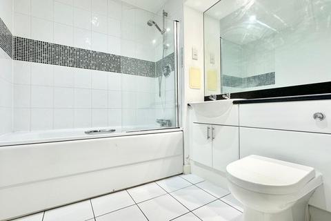 2 bedroom apartment to rent, Oceanis Apartments, Seagull Lane, London E16