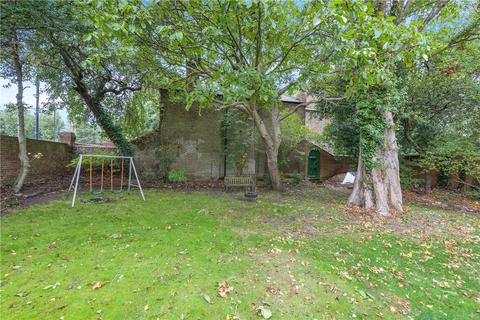 undefined, Roehampton Vale, London, SW15