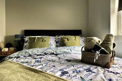 8 bedroom house of multiple occupation to rent, Kings Road, Doncaster DN1