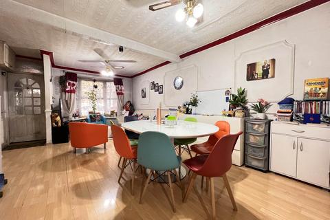 undefined, Jedburgh Road, Plaistow, E13 9LG