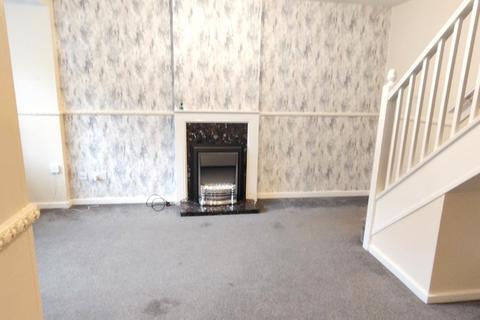2 bedroom townhouse to rent, Hunshelf Road, Chapeltown