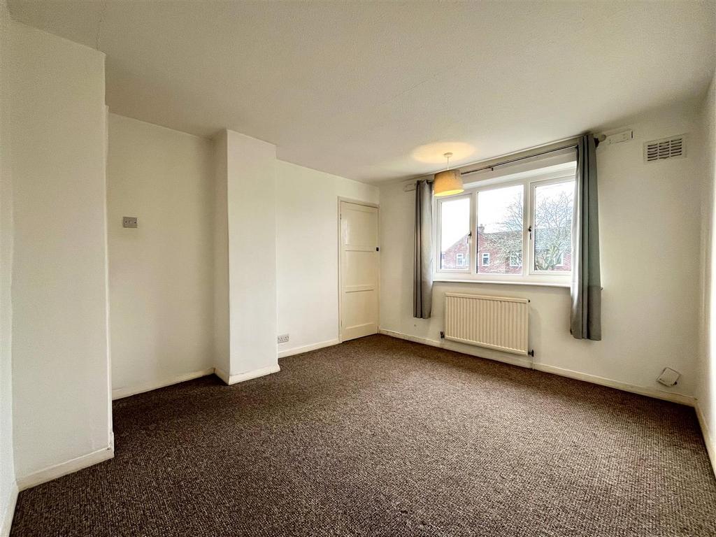 Bedroom 1 Aspect 2