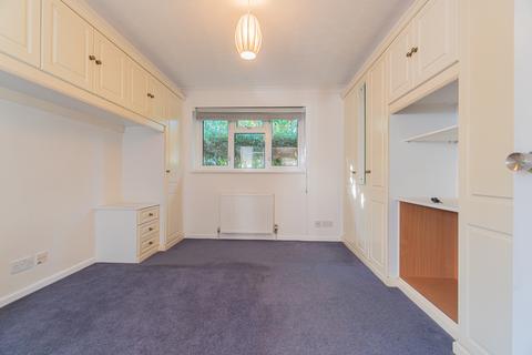 4 bedroom detached bungalow to rent, EXBURY ROAD   BLACKFIELD   UNFURNISHED