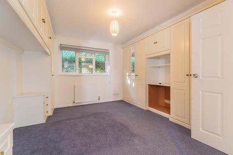 4 bedroom detached bungalow to rent, EXBURY ROAD   BLACKFIELD   UNFURNISHED