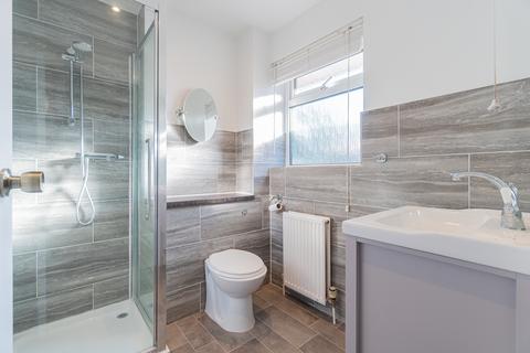 4 bedroom detached bungalow to rent, EXBURY ROAD   BLACKFIELD   UNFURNISHED