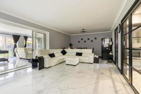 undefined, Sherborne Close, Colnbrook, Slough, Berkshire, SL3 0PB