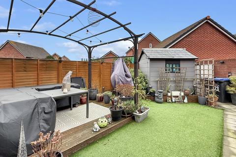 2 bedroom semi-detached house for sale, Uffington Place, Westbury