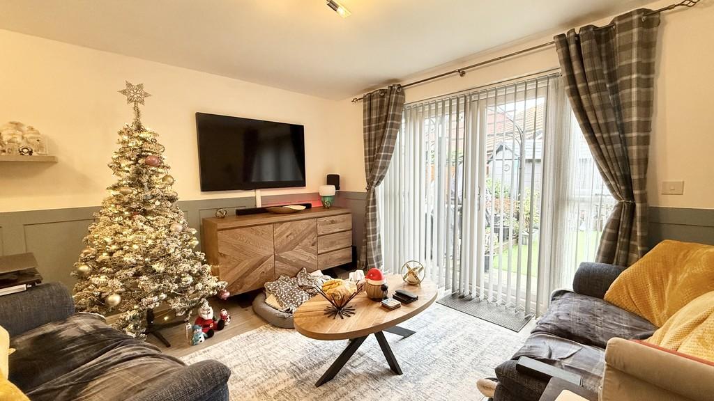 Lounge/dining room