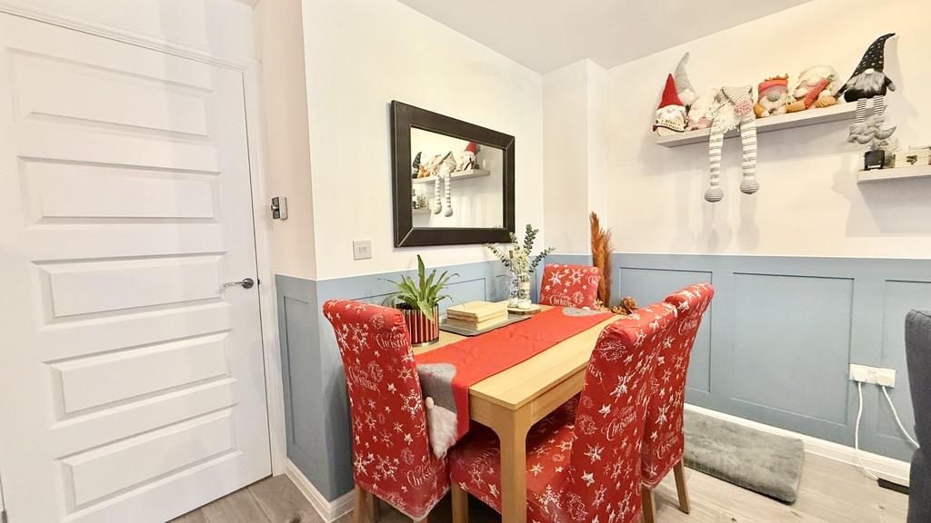 Lounge/dining room