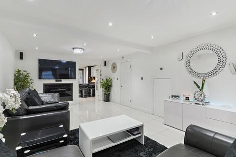 undefined, Howlands, Welwyn Garden City