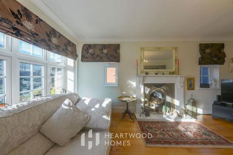 undefined, Robert Avenue, St. Albans, AL1 2QR