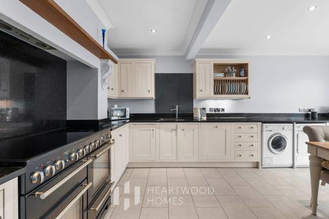 3 bedroom detached bungalow for sale, Robert Avenue, St. Albans, AL1 2QR