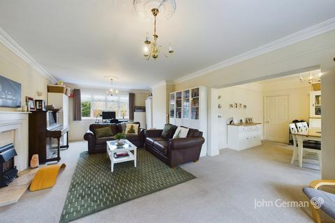 4 bedroom detached house for sale, Baswich Lane, Stafford