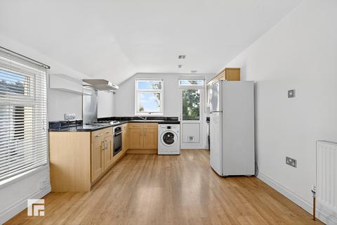 2 bedroom apartment for sale, Corporation Road, Grangetown, Cardiff