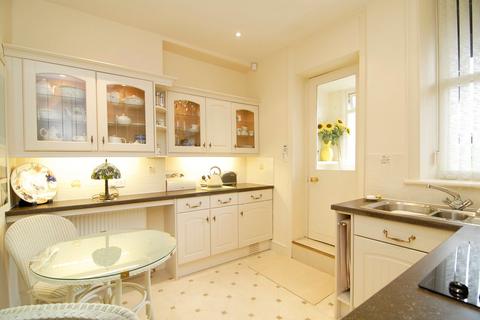 undefined, Park Road, Beaulieu Court, HG2