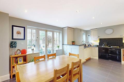 4 bedroom semi-detached house for sale, Chadwick Park, Knaresborough