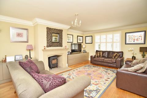 4 bedroom semi-detached house for sale, Chadwick Park, Knaresborough