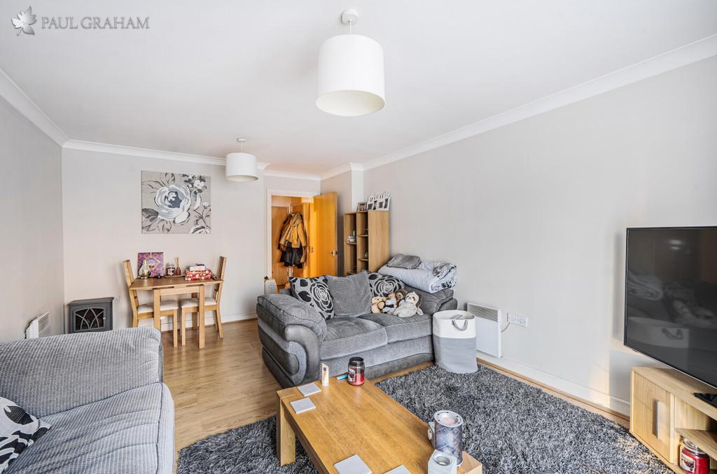 C7152982-7baf-43cf-afb6-836f06d9b014