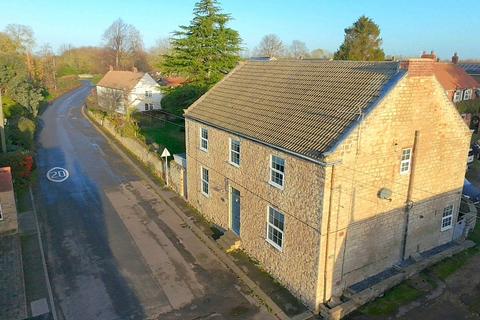 4 bedroom detached house for sale, Hut Yard, Doncaster DN11
