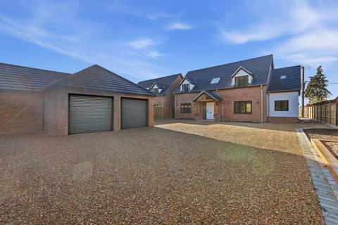 4 bedroom detached house for sale, Ixworth Road, Bury St. Edmunds IP31
