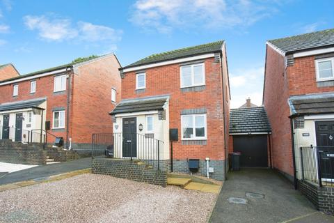 3 bedroom link detached house for sale, Bluebell Close, Hartshill
