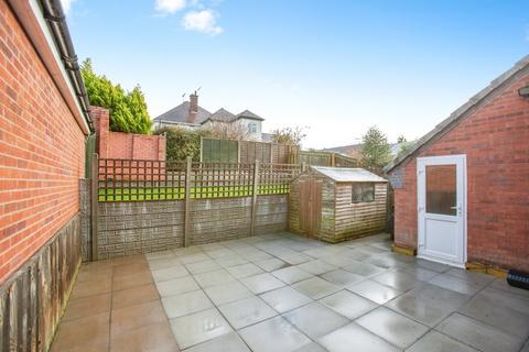 3 bedroom link detached house for sale, Bluebell Close, Hartshill