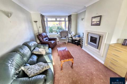 3 bedroom semi-detached house for sale, Kingsley Crescent, Birkenshaw