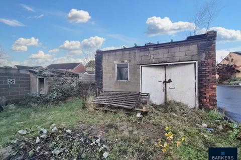 4 bedroom detached house for sale, Dewsbury Gate Road, Dewsbury