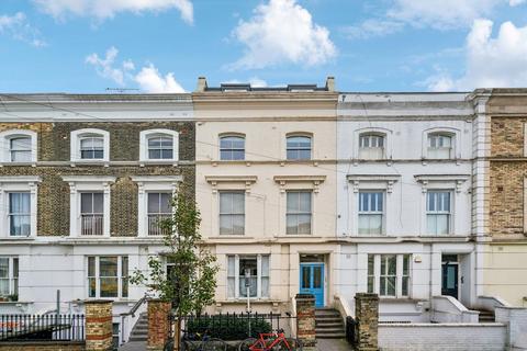 Oberstein Road, London SW11