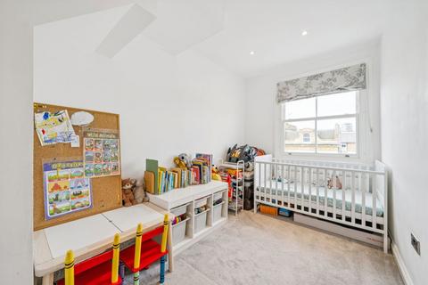 3 bedroom maisonette for sale, Oberstein Road, London SW11