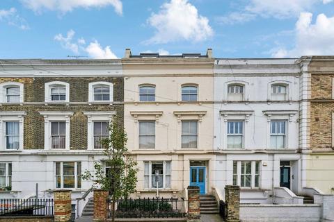 Oberstein Road, London SW11