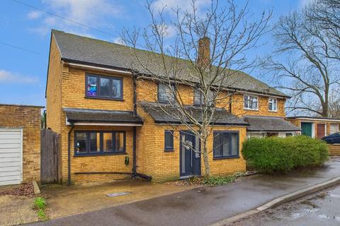 4 bedroom semi-detached house for sale, Musk Hill, Hemel Hempstead, HP1