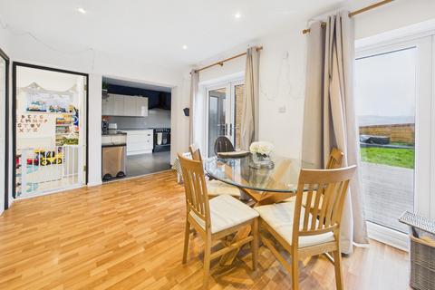 4 bedroom semi-detached house for sale, Musk Hill, Hemel Hempstead, HP1