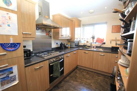 4 bedroom terraced house for sale, Cwrt Y Terfyn, Saltney, Chester