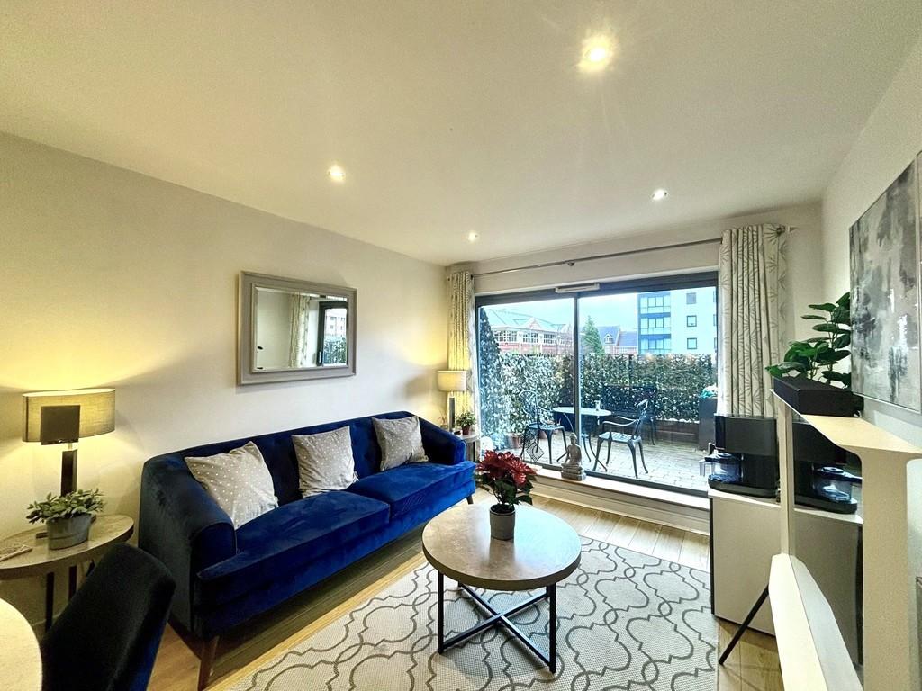 Living/Dining area