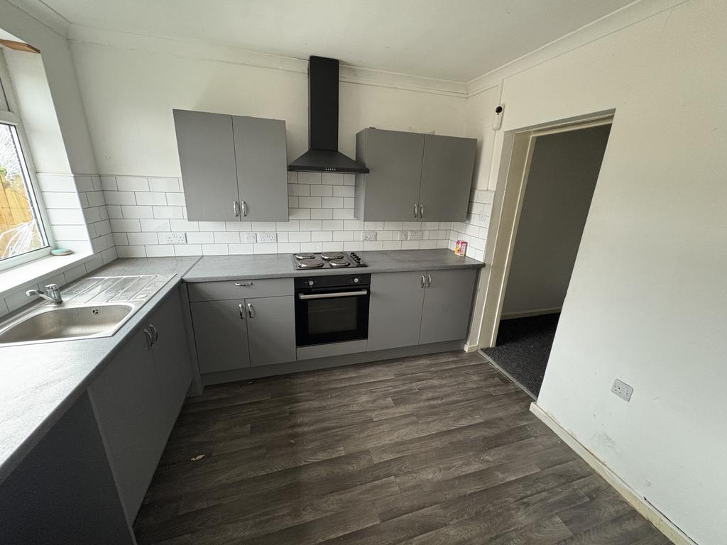 3 bed end terrace to rent Cranbrook Avenue, Hull