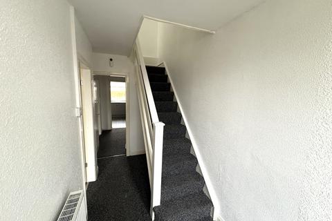 3 bedroom end of terrace house to rent, Hull HU6