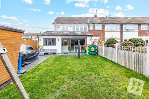 3 bedroom end of terrace house for sale, Hedingham Road, Hornchurch, RM11