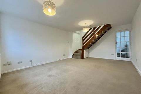 3 bedroom semi-detached house to rent, Cloverdale Drive, Longwell Green, Bristol