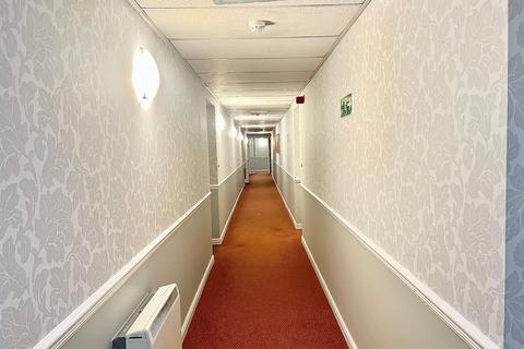 undefined, Long Lane, Upton, CH2