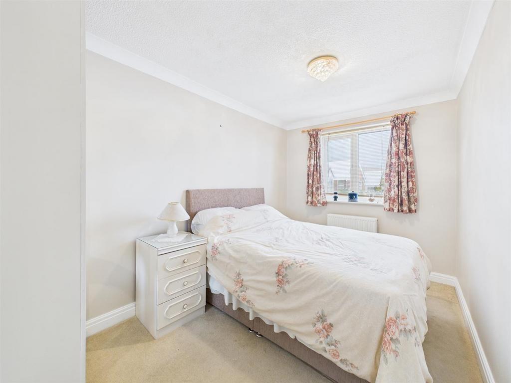 Bedroom: