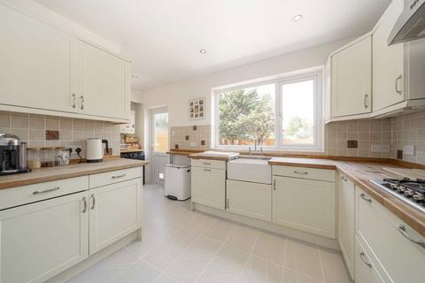 3 bedroom end of terrace house for sale, Evelyn Crescent, Sunbury-On-Thames TW16