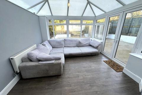 undefined, Clos-Glanlliw, Swansea SA4